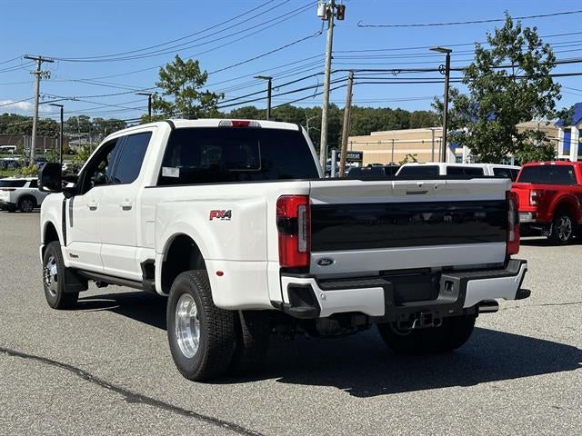 2026 Ford Super Duty F-350 DRW Platinum