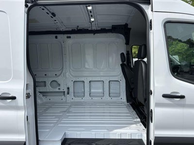 2026 Ford Transit Cargo Van T-250 148" Med Rf 9150 GVWR RWD