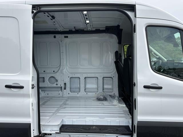 2026 Ford Transit Cargo Van T-250 148" Med Rf 9150 GVWR RWD