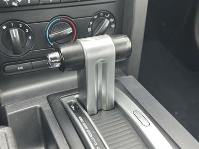 2006 Ford Mustang V6 Deluxe