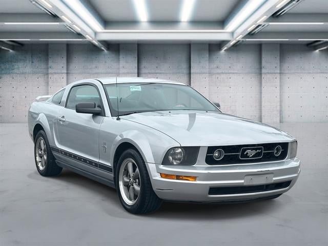 2006 Ford Mustang V6 Deluxe