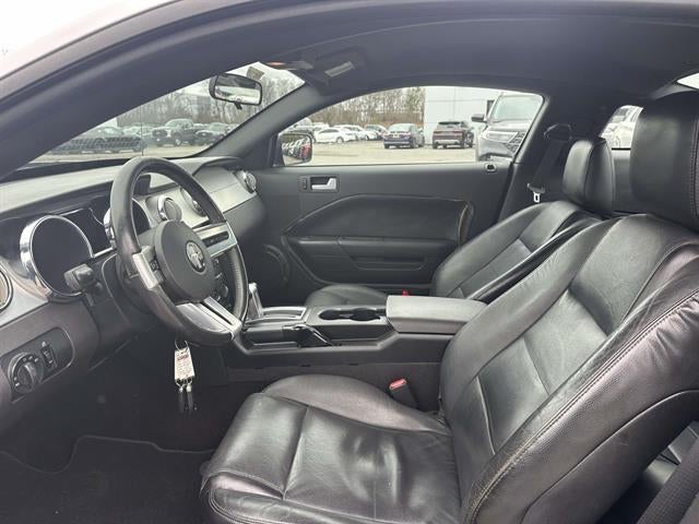 2006 Ford Mustang V6 Deluxe