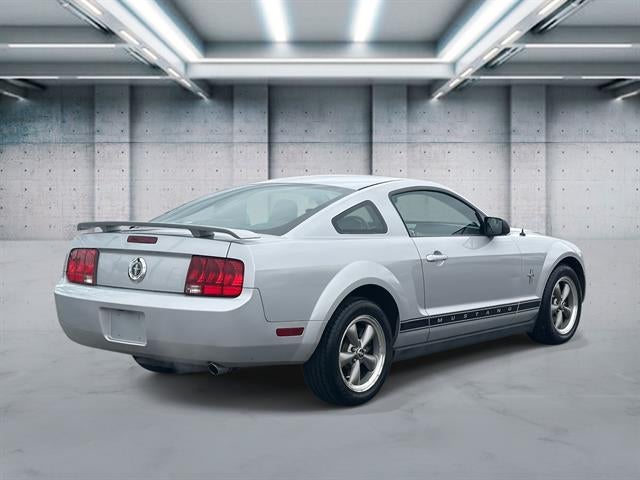 2006 Ford Mustang V6 Deluxe