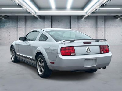 2006 Ford Mustang V6 Deluxe