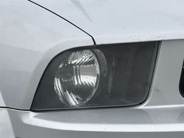 2006 Ford Mustang V6 Deluxe