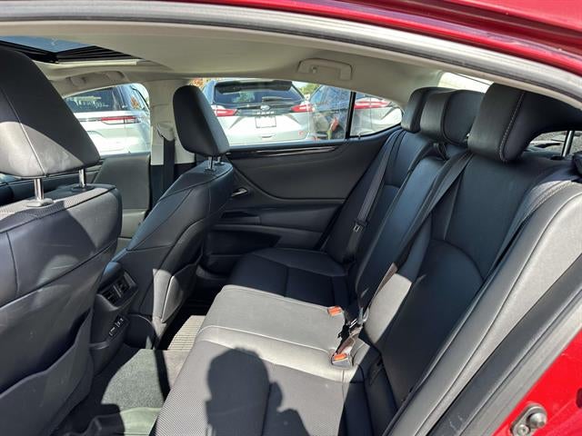 2019 Lexus ES Base