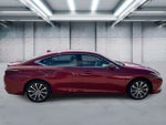 2019 Lexus ES Base
