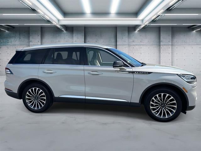 2022 Lincoln Aviator Standard