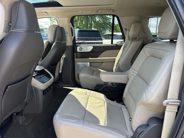 2022 Lincoln Navigator L Reserve