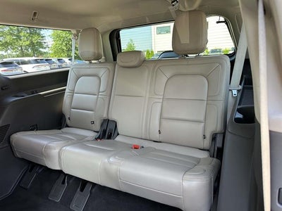 2022 Lincoln Navigator L Reserve