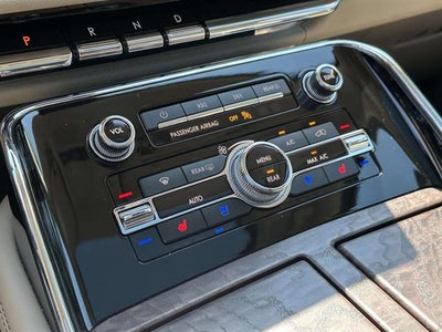 2022 Lincoln Navigator L Reserve