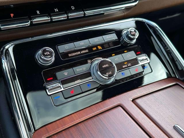 2022 Lincoln Navigator L Reserve