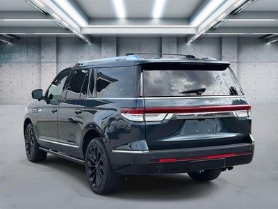 2022 Lincoln Navigator L Reserve