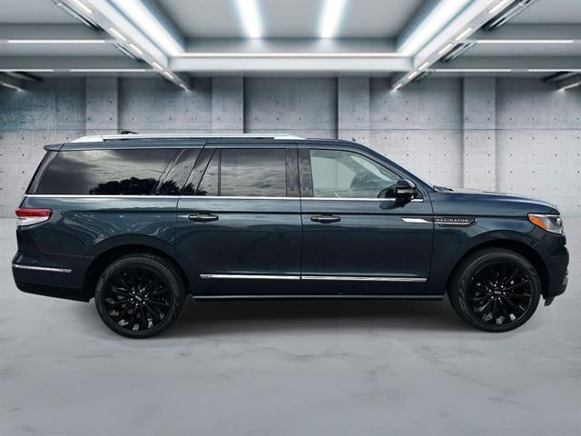 2022 Lincoln Navigator L Reserve