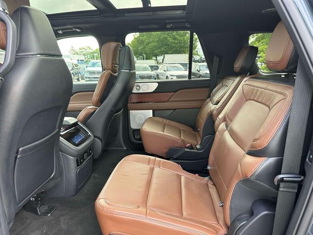 2022 Lincoln Navigator L Reserve
