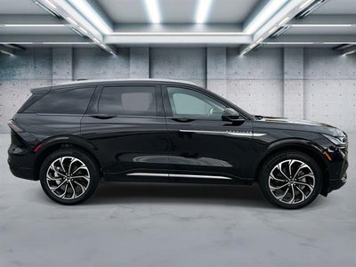 2024 Lincoln Nautilus Reserve