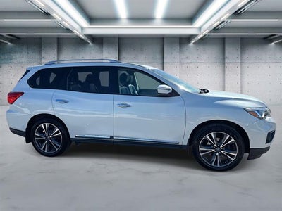 2018 Nissan Pathfinder Platinum