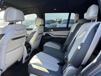 2023 BMW X7 xDrive40i xDrive40i