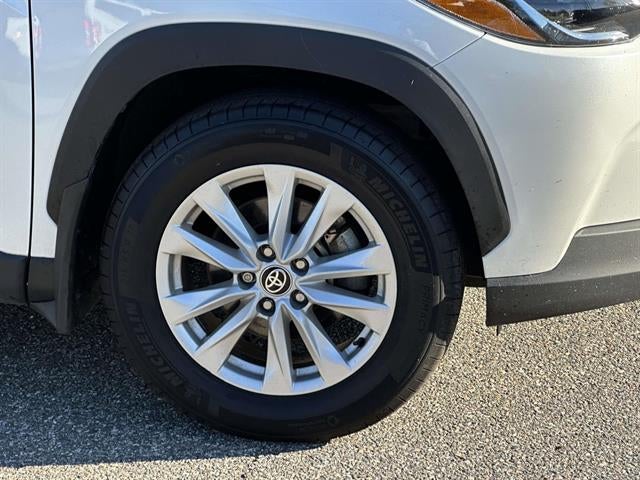 2024 Toyota Corolla Cross LE