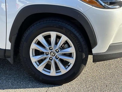 2024 Toyota Corolla Cross LE