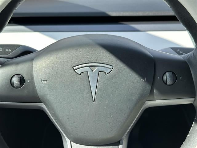 2023 Tesla MODEL Y Base