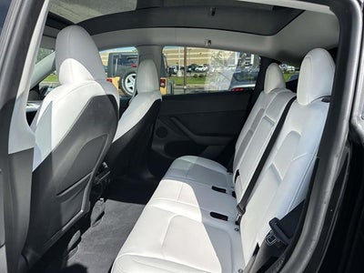 2023 Tesla MODEL Y Base