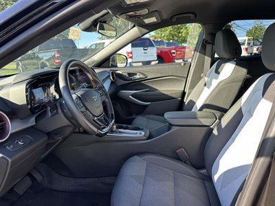 2026 Chevrolet Trax RS 4dr Crossover w/1RS 2,500 Miles!!