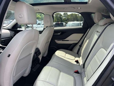 2017 Jaguar F-PACE AWD 20d Prestige 4dr SUV