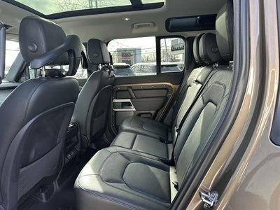 2024 Land Rover Defender 110 P400 S