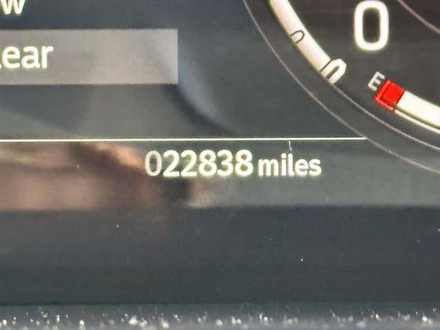 2024 Land Rover Defender 110 P400 S