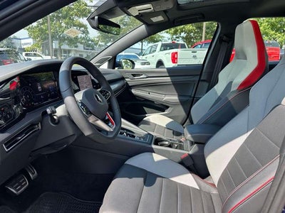 2022 Volkswagen Golf GTI SE