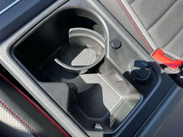 2022 Volkswagen Golf GTI SE