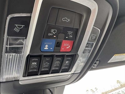 2021 RAM 1500 4x4 Laramie Crew Cab 5.6 ft