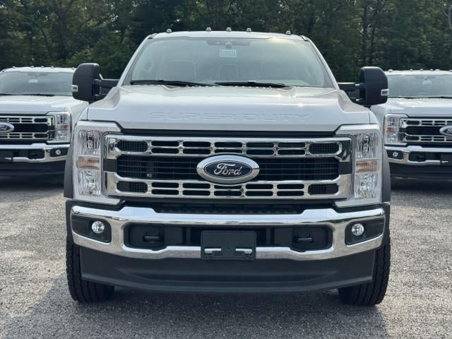2025 Ford Super Duty F-600 DRW XL