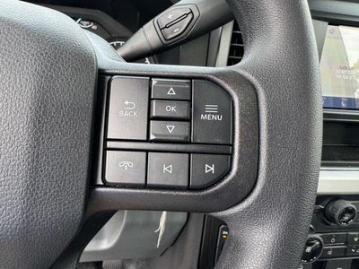 2025 Ford Super Duty F-600 DRW XL