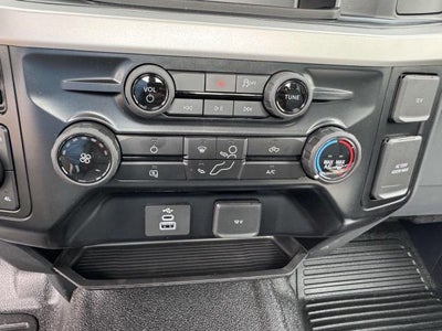 2025 Ford Super Duty F-600 DRW XL