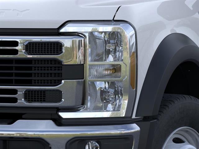 2025 Ford Super Duty F-600 DRW XL