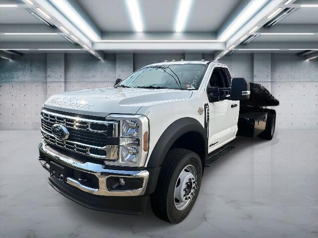 2025 Ford Super Duty F-600 DRW XL