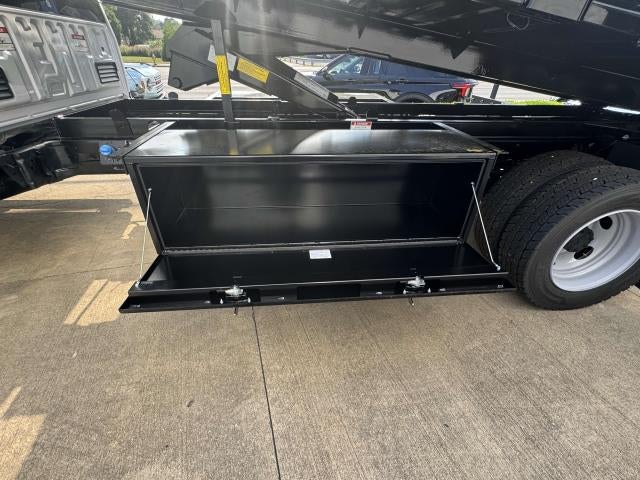 2025 Ford Super Duty F-600 DRW XL