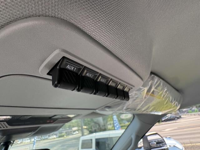 2025 Ford Super Duty F-600 DRW XL