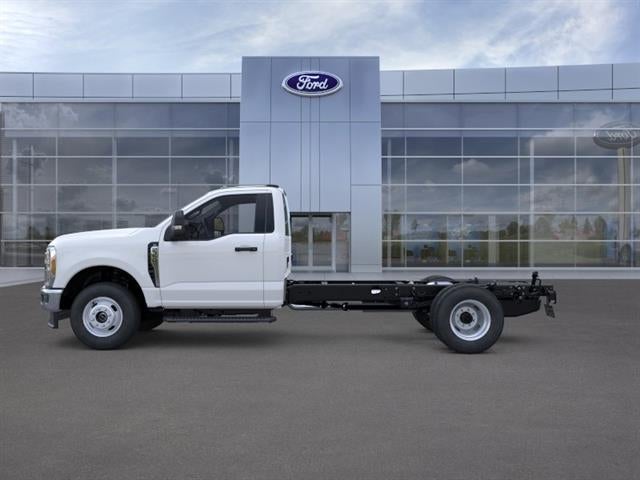 2026 Ford Super Duty F-350 DRW XL