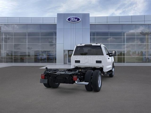 2026 Ford Super Duty F-350 DRW XL 4WD Reg Cab 169" WB 84" CA