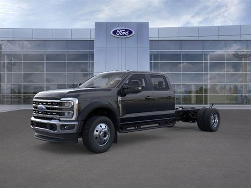 2026 Ford Super Duty F-550 DRW LARIAT