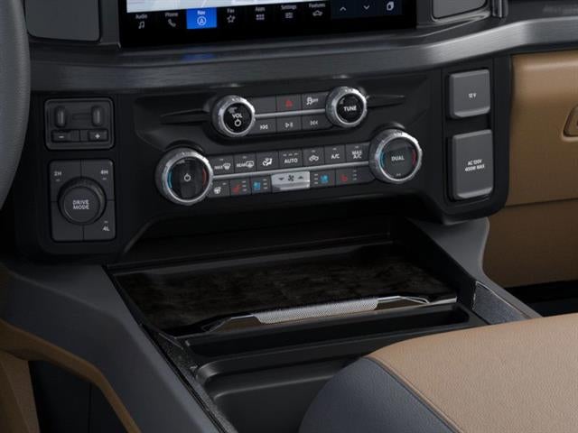 2026 Ford Super Duty F-550 DRW LARIAT