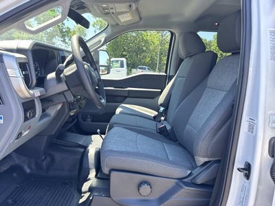 2026 Ford Super Duty F-550 DRW 4WD CREW