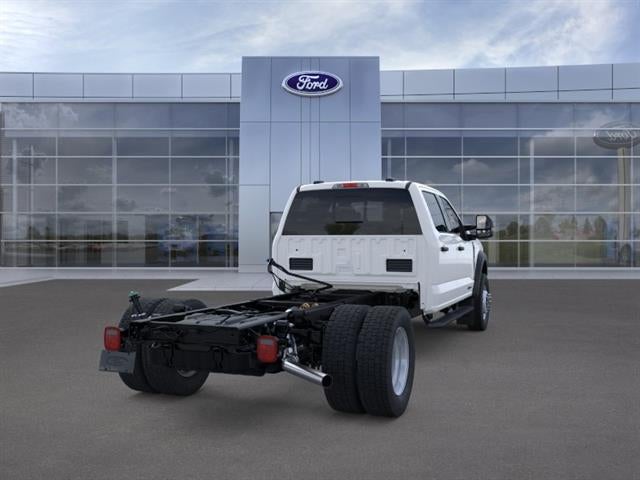 2026 Ford Super Duty F-550 DRW 4WD CREW