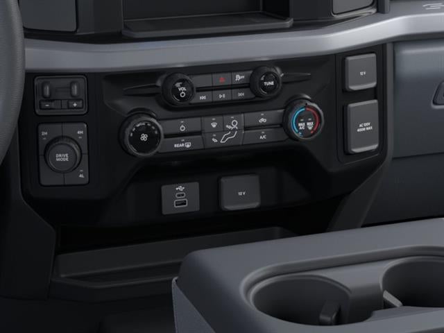 2026 Ford Super Duty F-550 DRW 4WD CREW