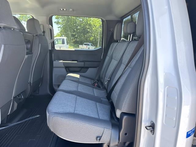 2026 Ford Super Duty F-550 DRW 4WD CREW