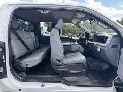 2026 Ford Super Duty F-550 DRW XL