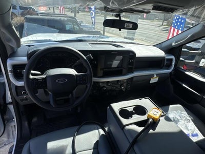 2026 Ford Super Duty F-550 DRW SuperCab w/ 11ft Mason Dump